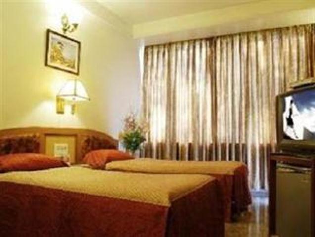 The Ambience Hotel Pune Cameră foto