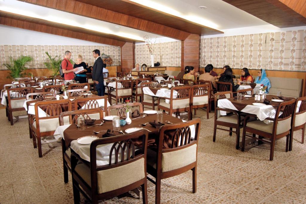 The Ambience Hotel Pune Exterior foto